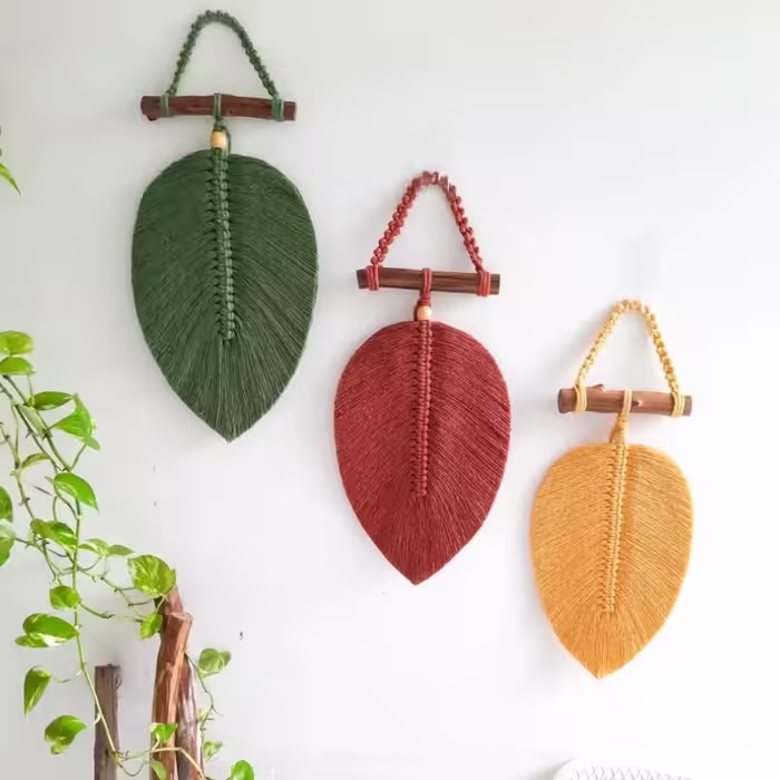 دیوارکوب تک برگ مکرومه طرح رنگین خاص