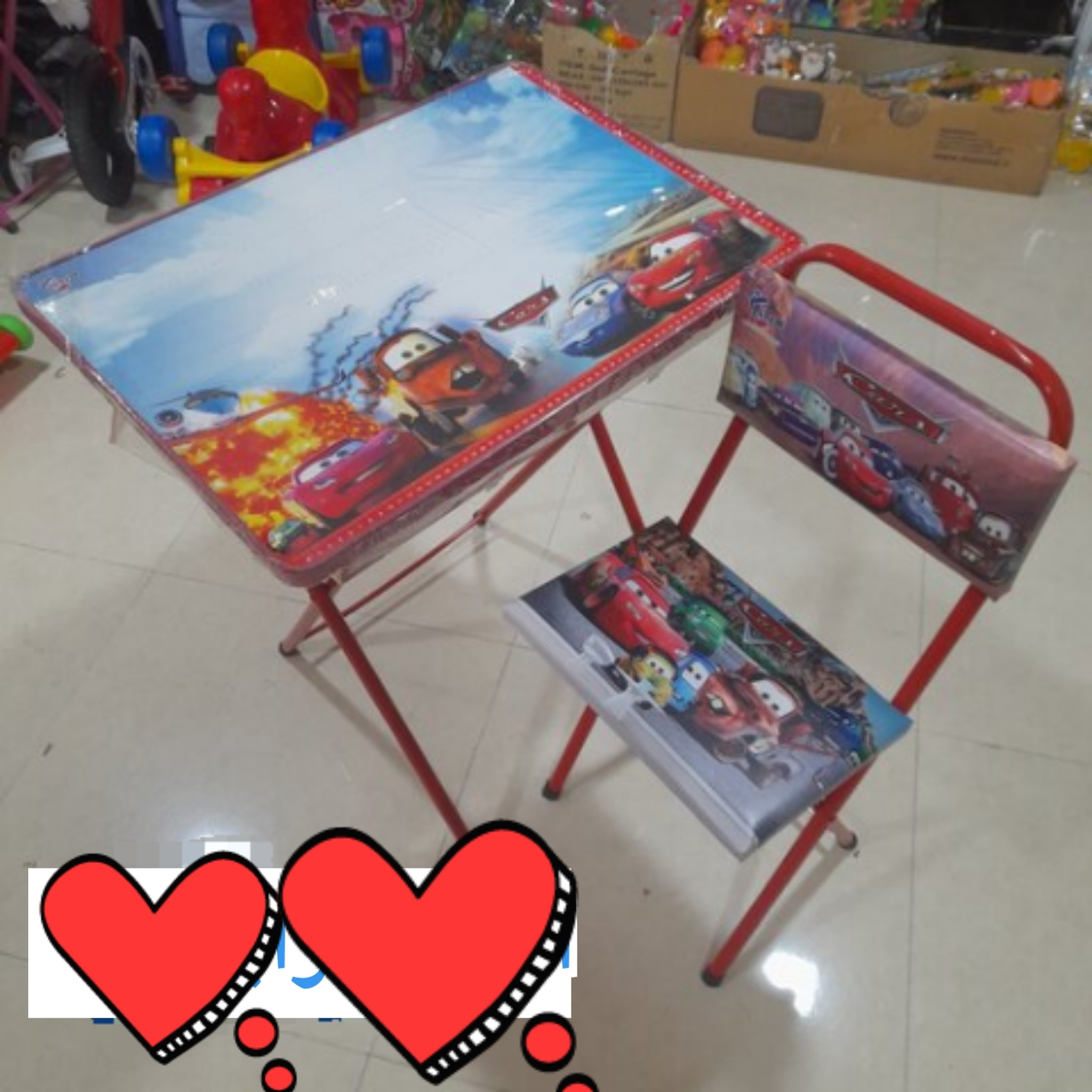 میز تحریر باکسدار با صندلی طرح مک کوئین (ماشینها) با چاپ uv اکلیلی برجسته (مدل پایه رنگی) (با کارتون شکیل )