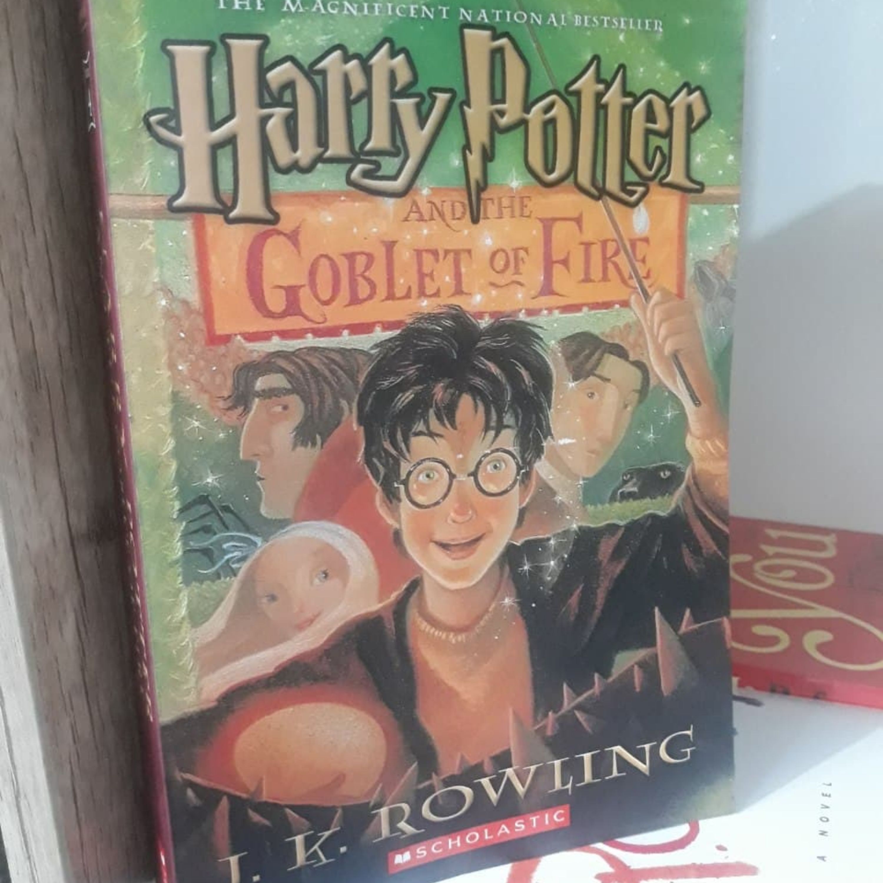 کتاب زبان اصلی Harry Potter and the Goblet of Fire (هری پاتر و جام آتش) - طرح جلد نوستالژی