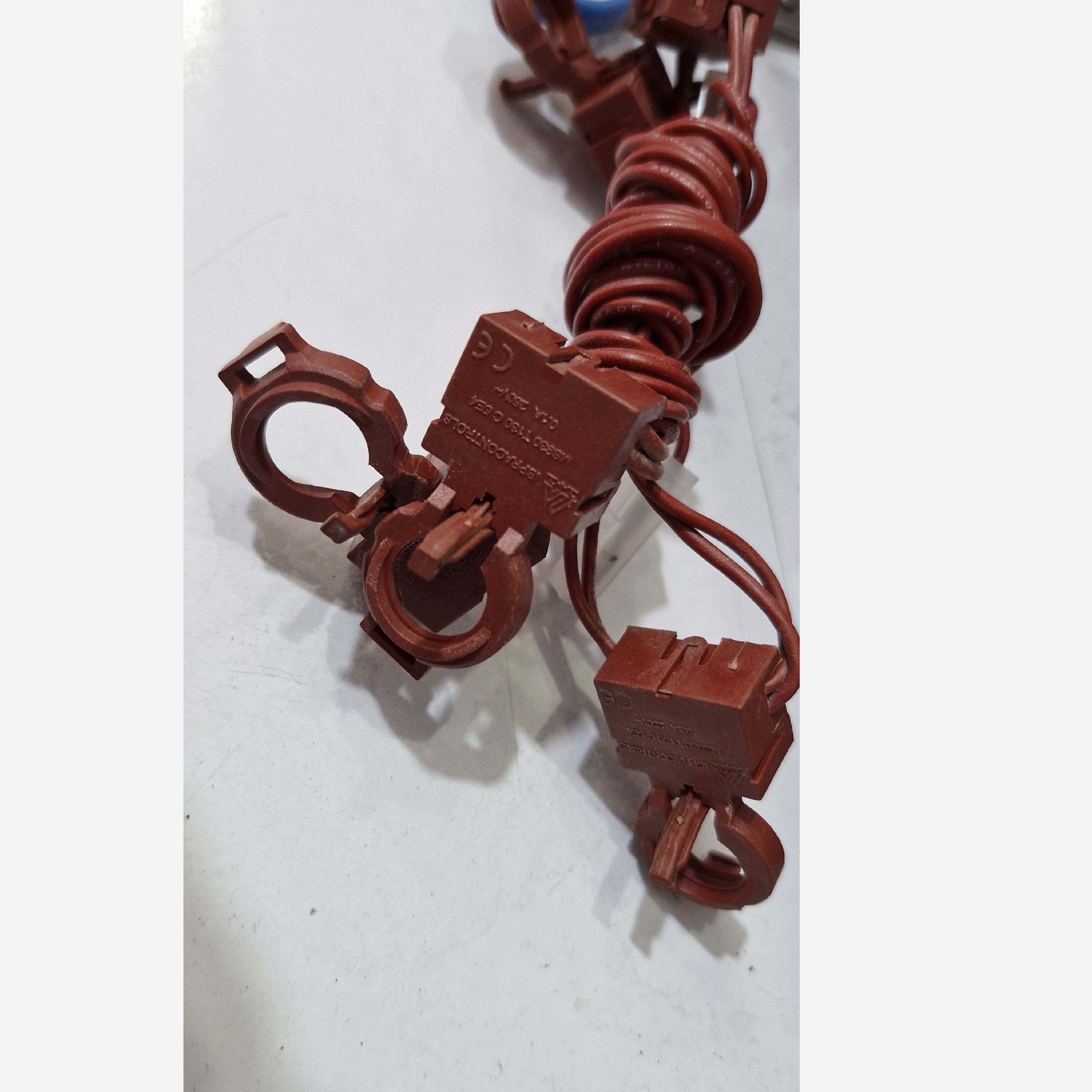 میکروسوییچ گاز کن میکروسوییچ دیفندی جنس اصلی