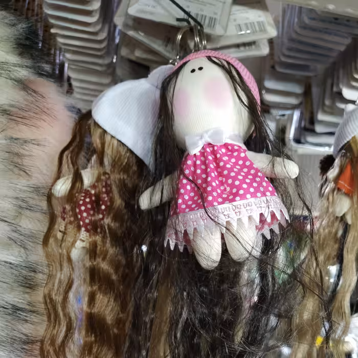 آویز عروسک دختر سایز متوسط خودرو یا کیفیت بالا و تنوع رنگ زیاد