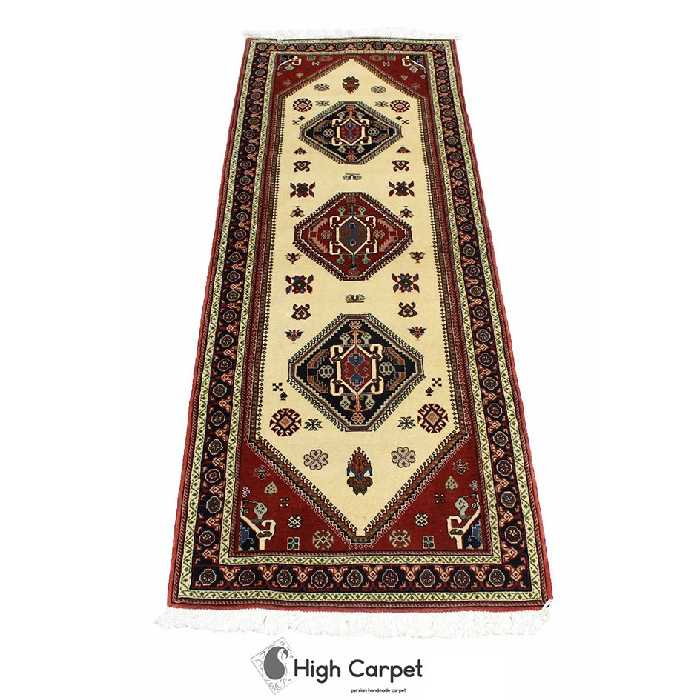 فرش دستبافت کناره 2.5 متری زمینه کرم نقشه لوزی بافت آباده شیراز کد 0582