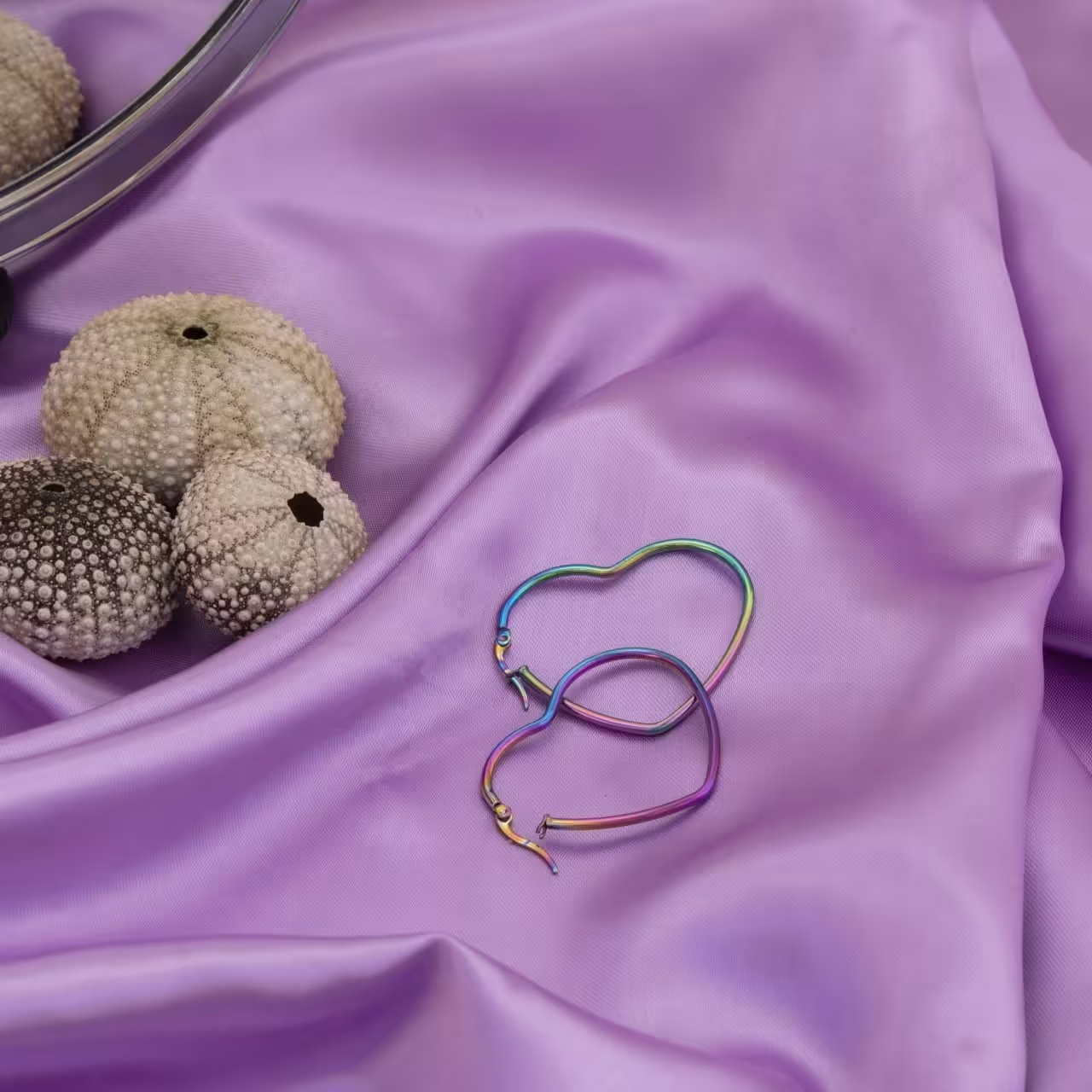 گوشواره هندسی طرح قلب هولگرامی
154888
