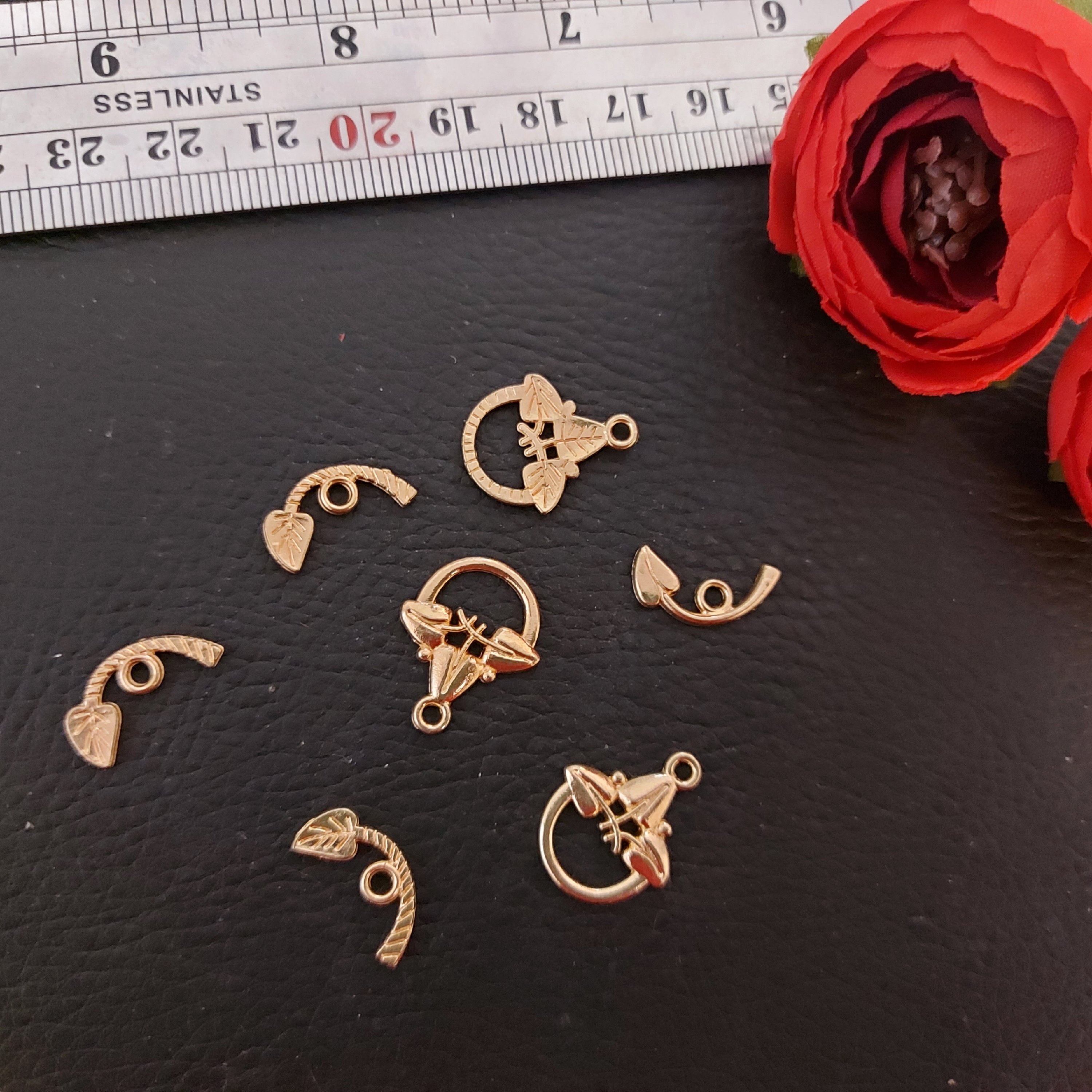 قفل تی برنجی طرح برگ تک عددی