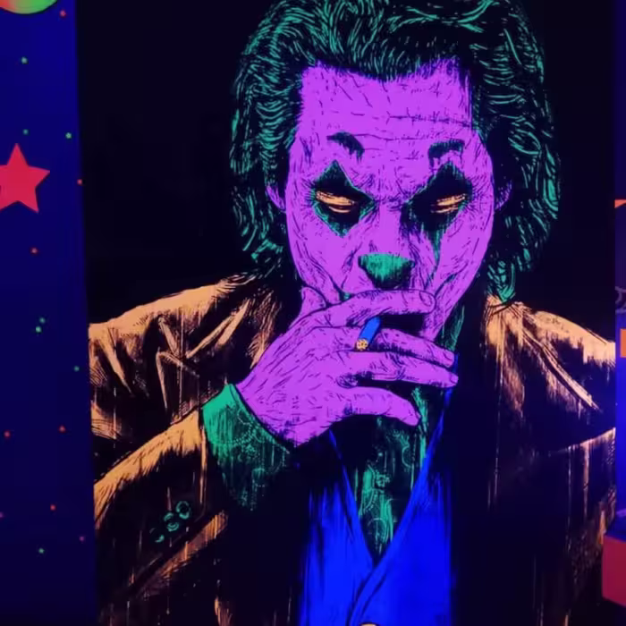 تابلو بلک لایت با طرح جوکر سایز 70 در 100 سانتی متر Blacklight Joker