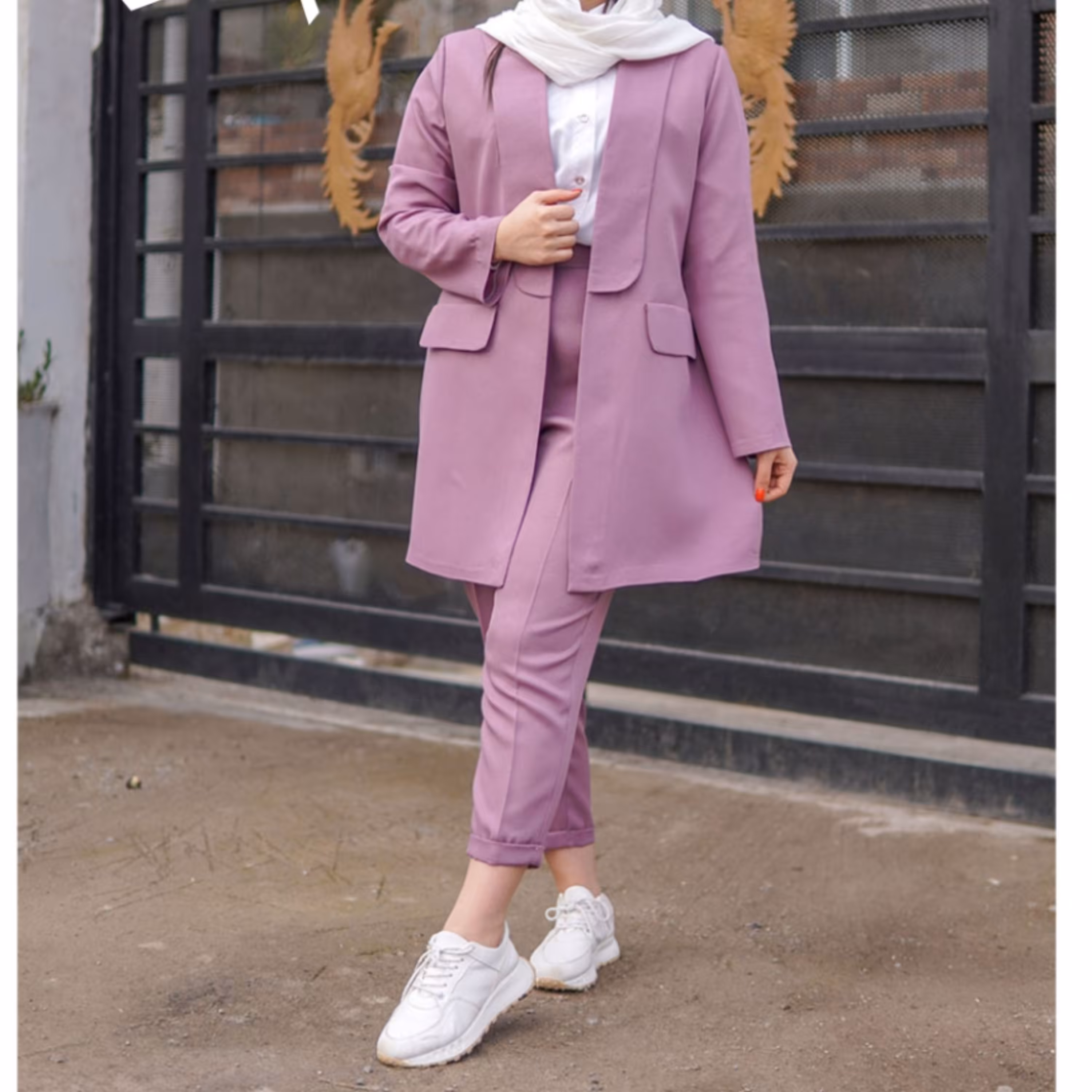 کت و شلوار یقه آرشال آیسو با رنگهای خاص