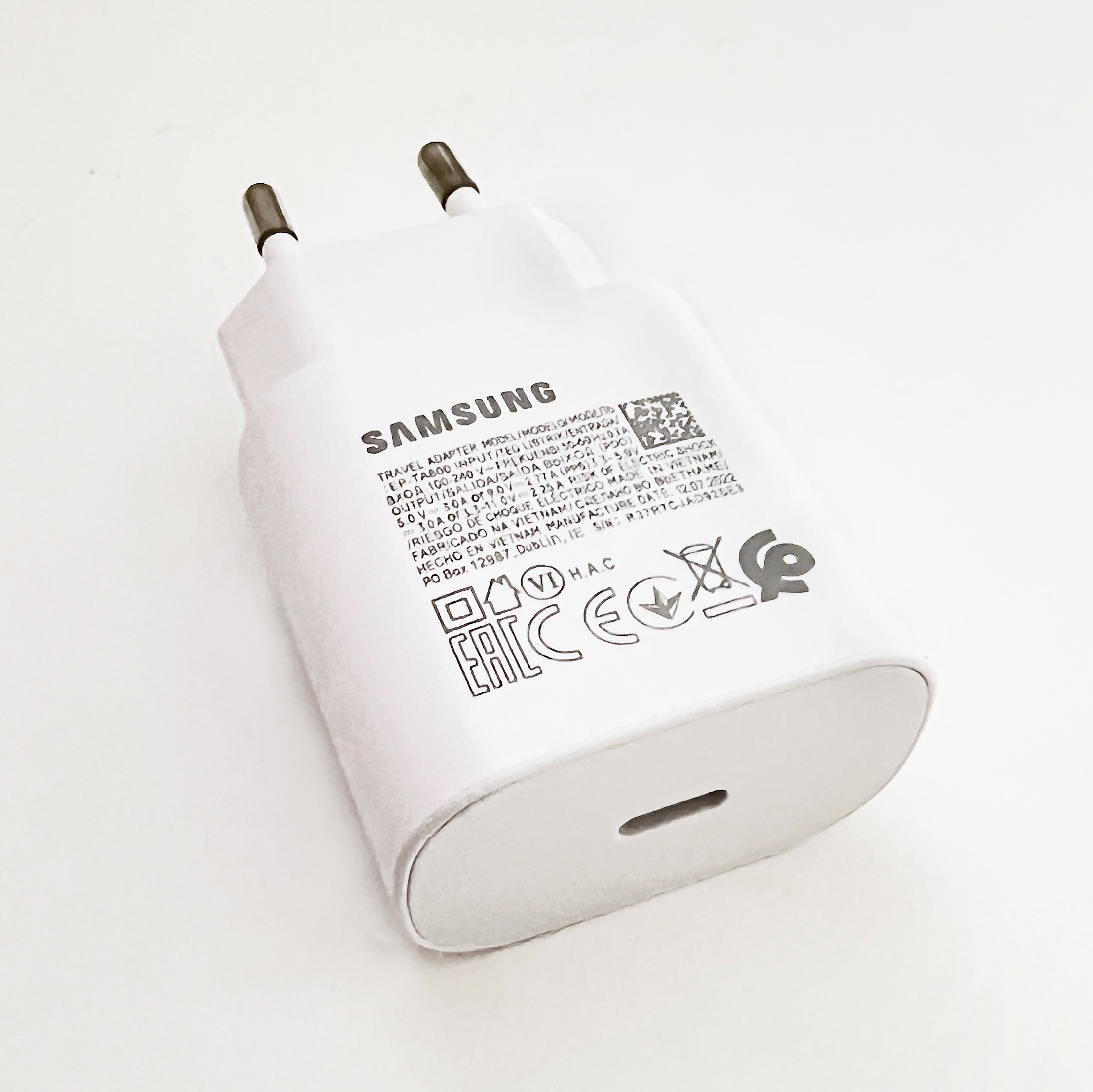 آداپتور 25W اورجینال سامسونگ PD
3PIN ورودی تایپ سی - رنگ سفید