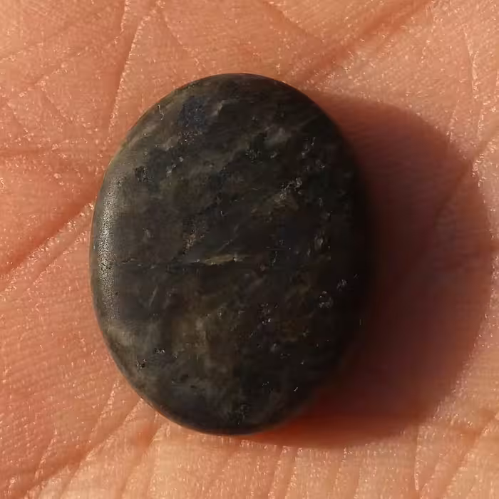 نگین عباس آباد اصل خوش رنگ و بسیار زیبا
 خوش تراش
با کیفیت کد 8237