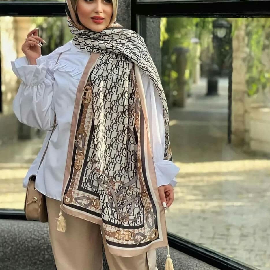 شال نخی منگوله دار تک رنگ مطابق عکس سایزتقریبی75در195