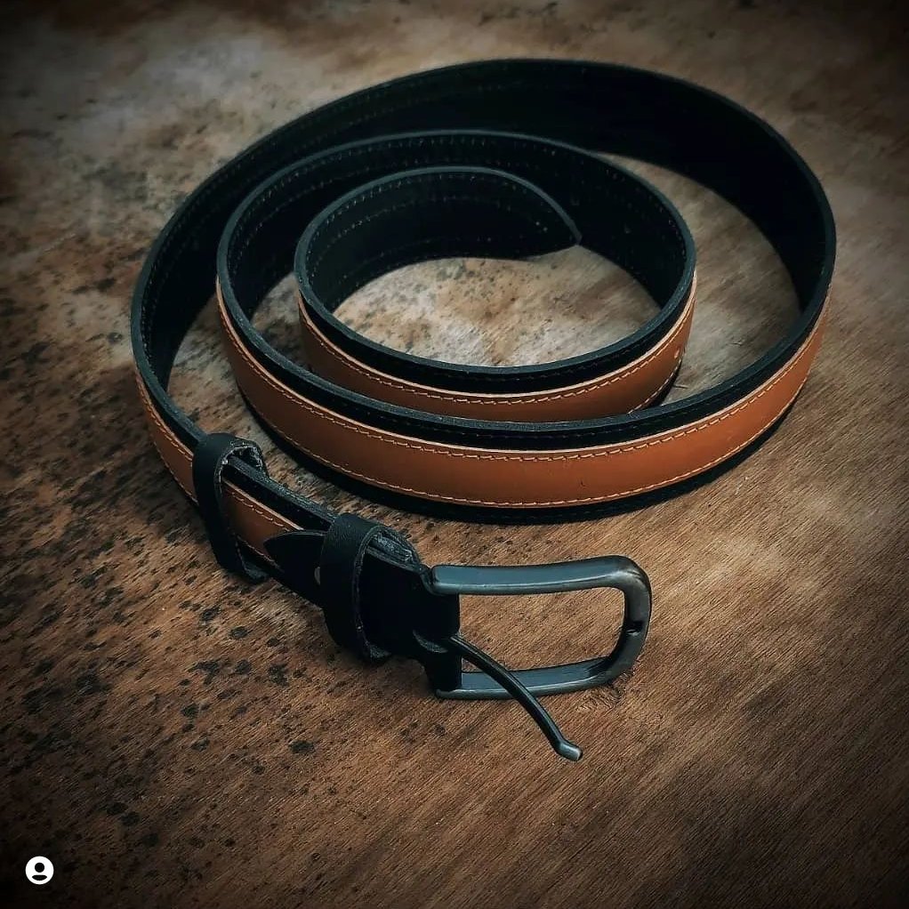 کمربند دو رنگ دولا یه چرم گاوی طبیعی 