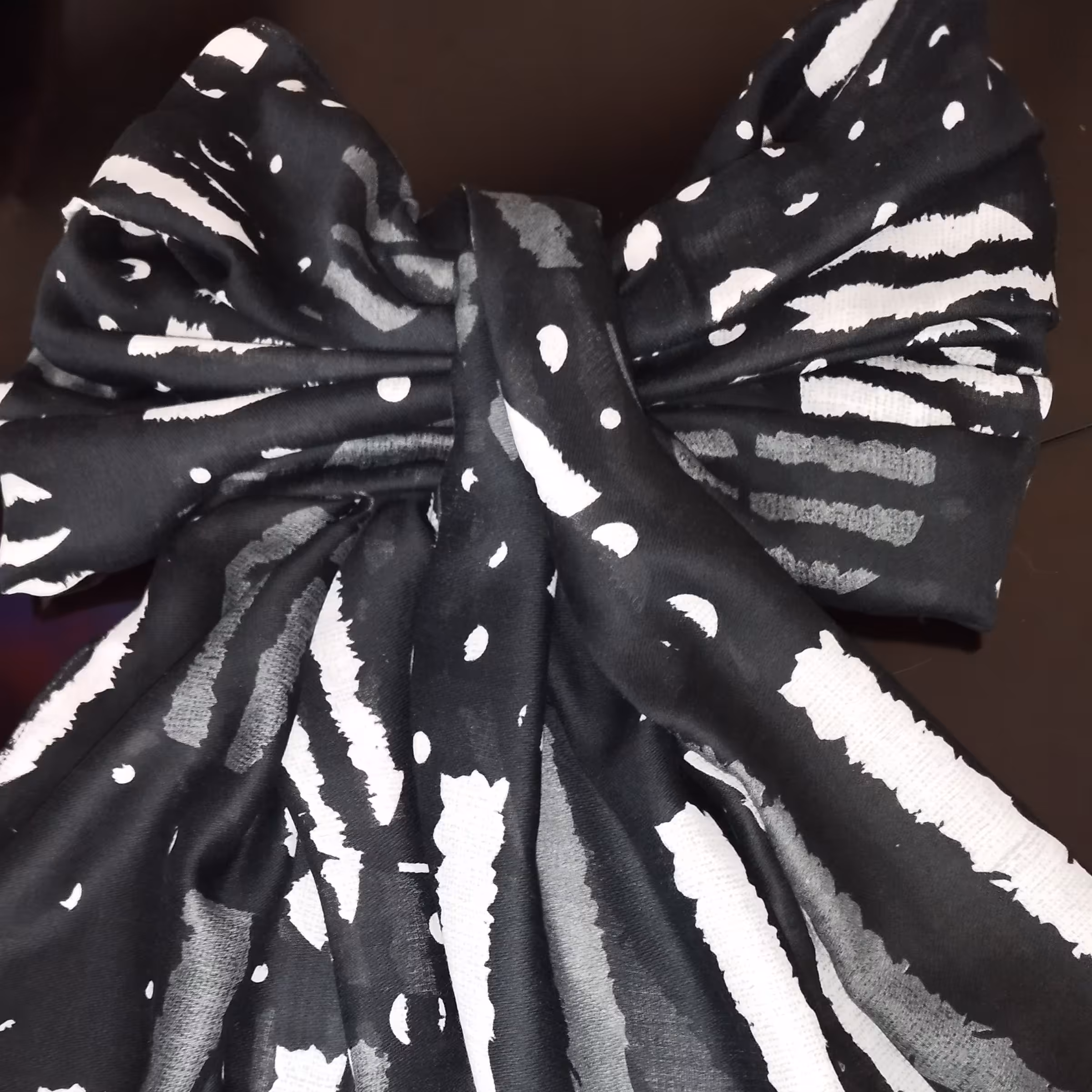 شال  نخ صابونی منگوله دار  برند اچ پی اس 