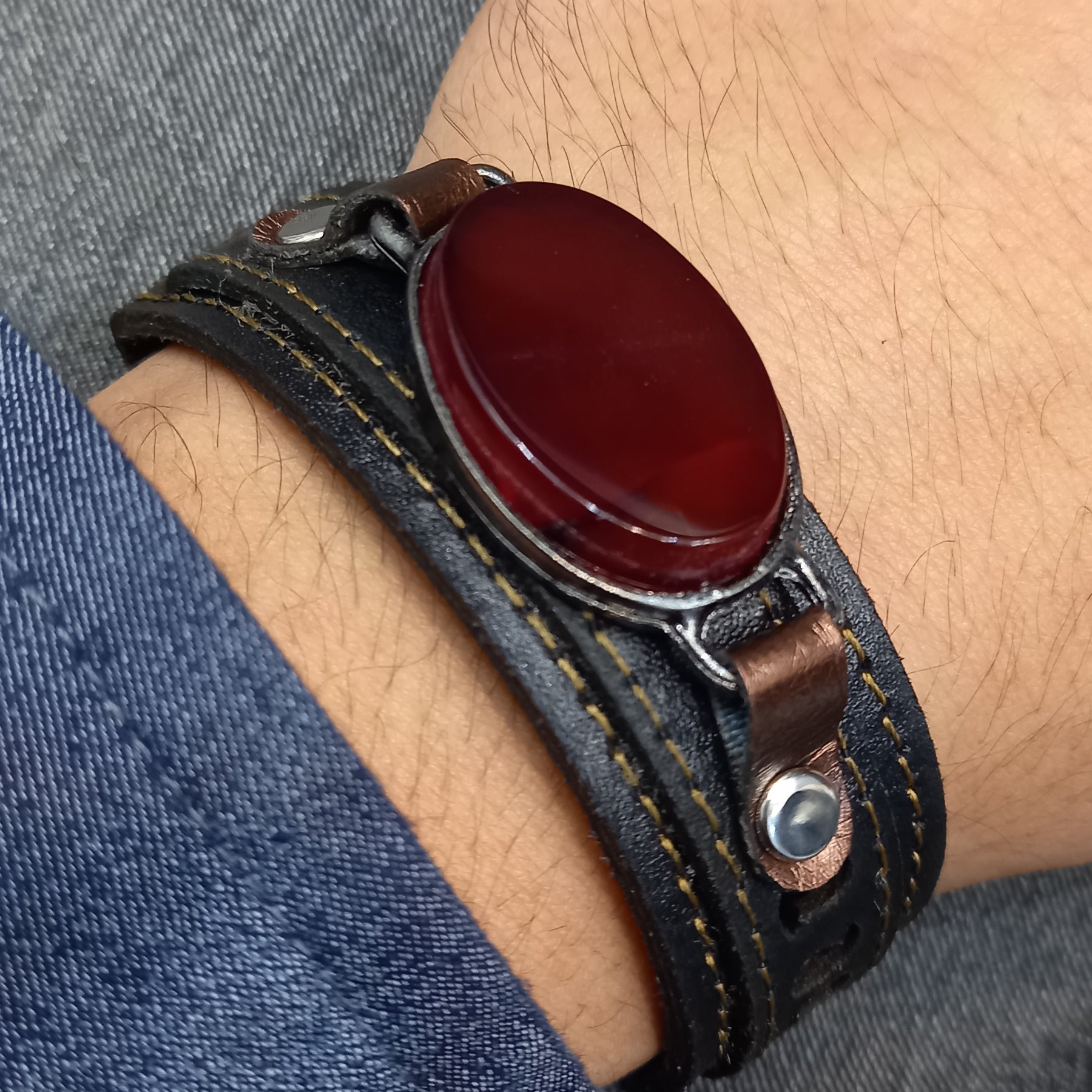 دستبند چرم نگین سنگ عقیق