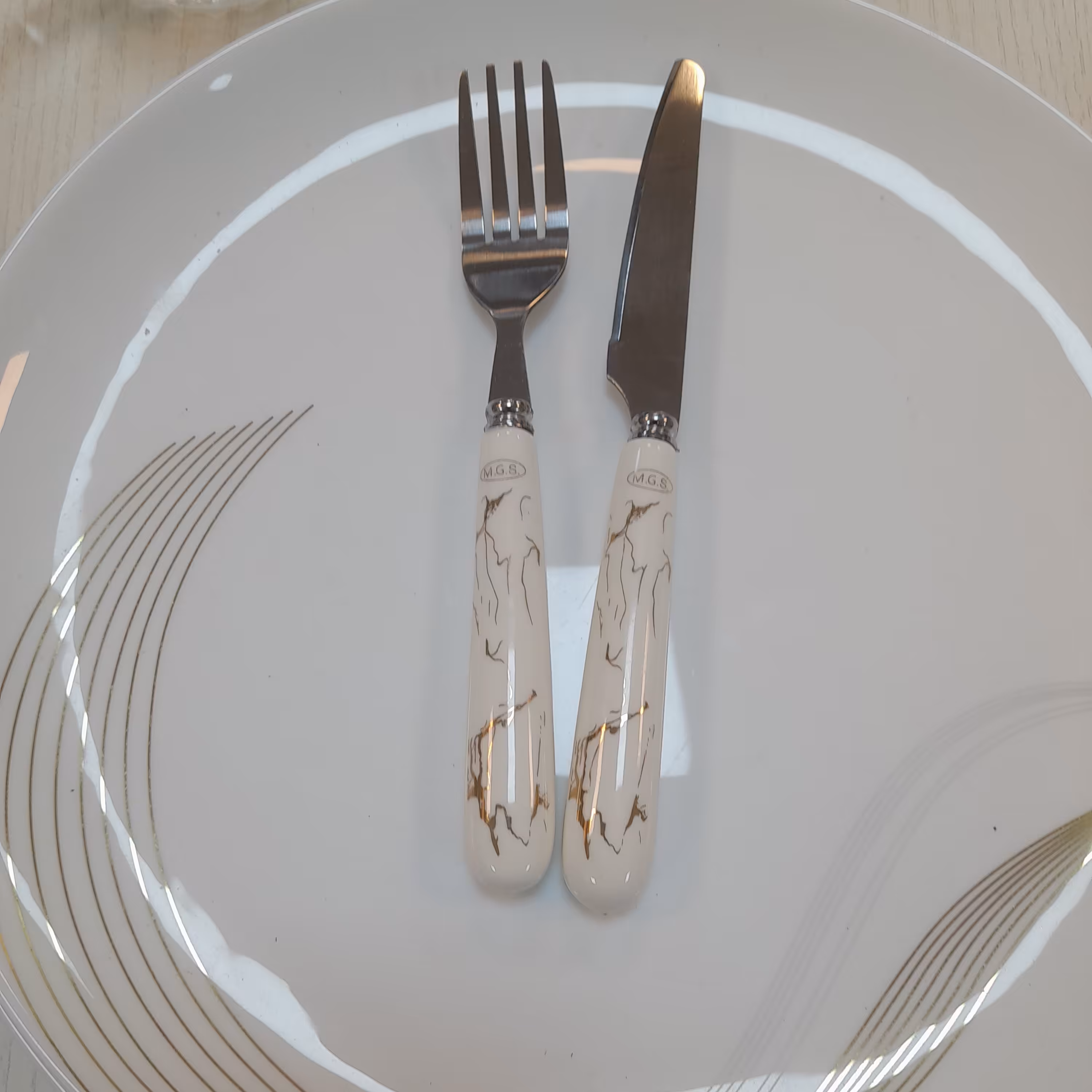 سرویس کارد و چنگال MGS طرح ماربل دسته سفید