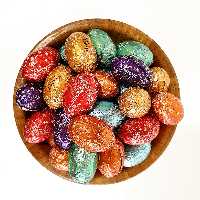 شکلات تخم مرغی کاکائویی شیری مغز دار  ( شکلات یونیکا شونیز ) وزن 300 گرم