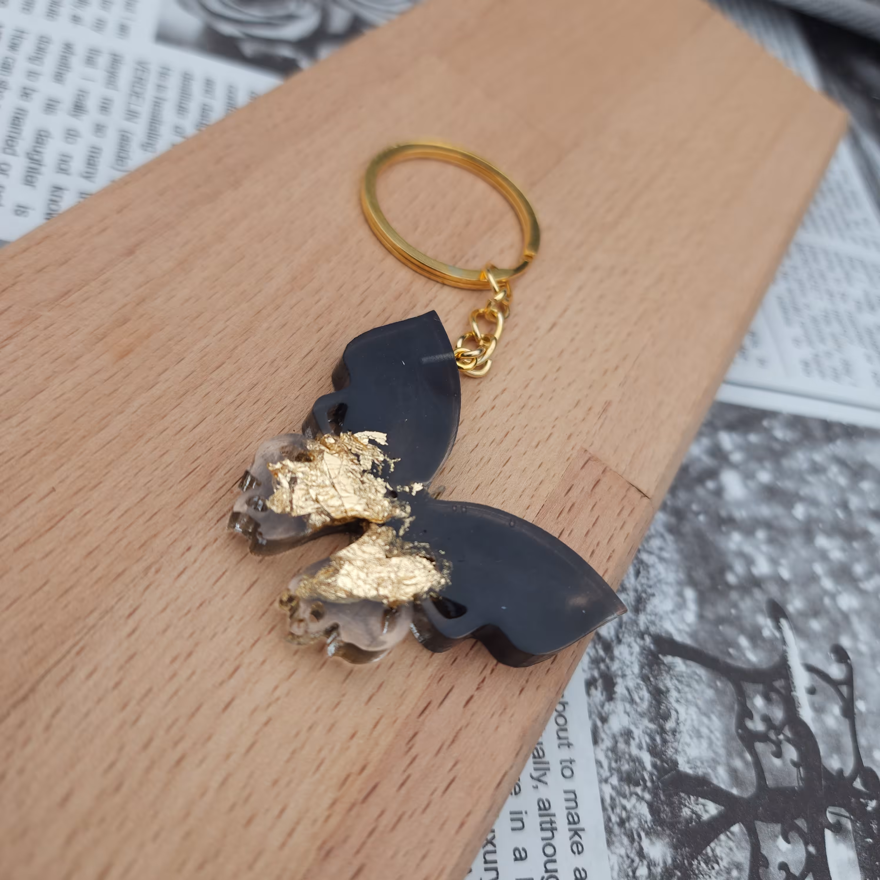 جاکلیدی مدل پروانه رزینی ورق طلا ( جاسوییچی )