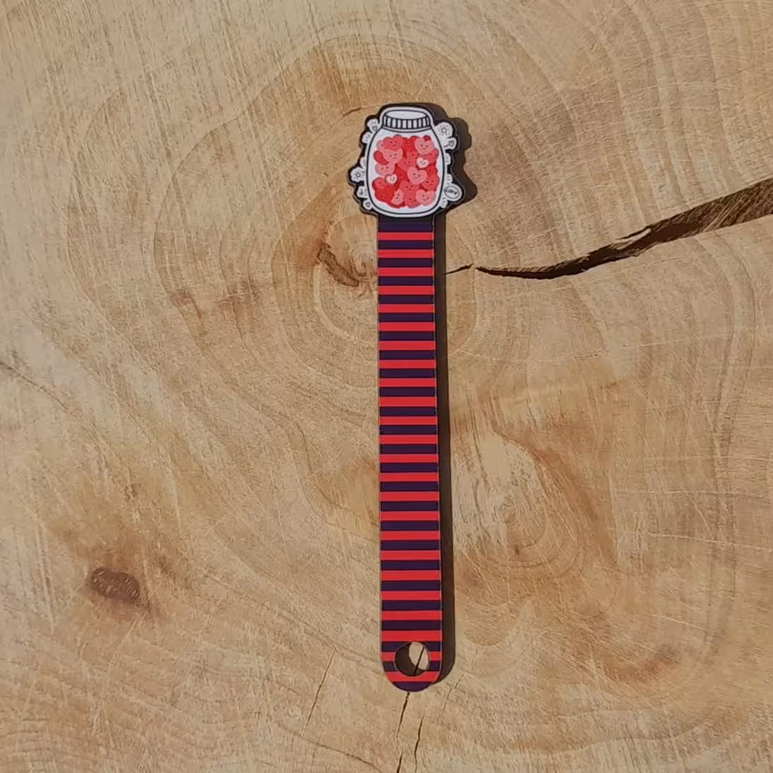 نشانگر کتاب طرح شیشه عشق