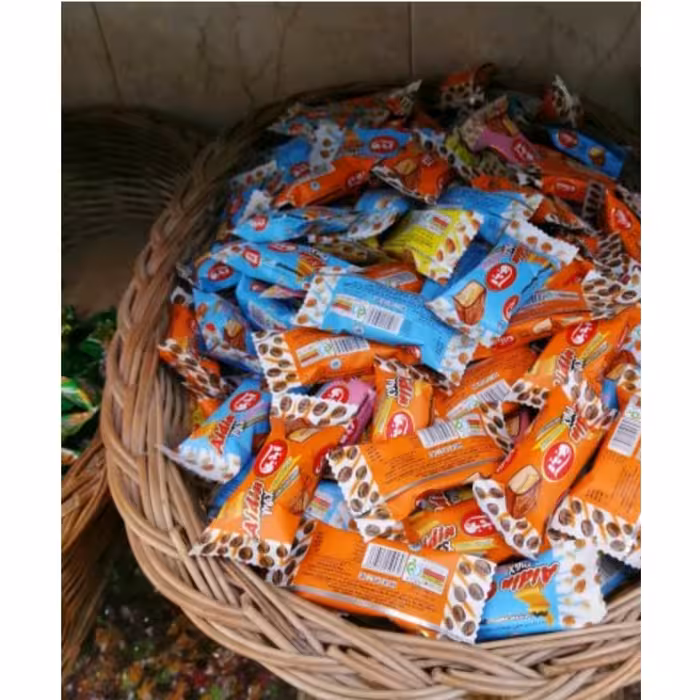 شکلات مغزدار 400 گرم آقای عطار