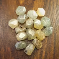 پرنیت تراش دار درشت ( Prehnite )