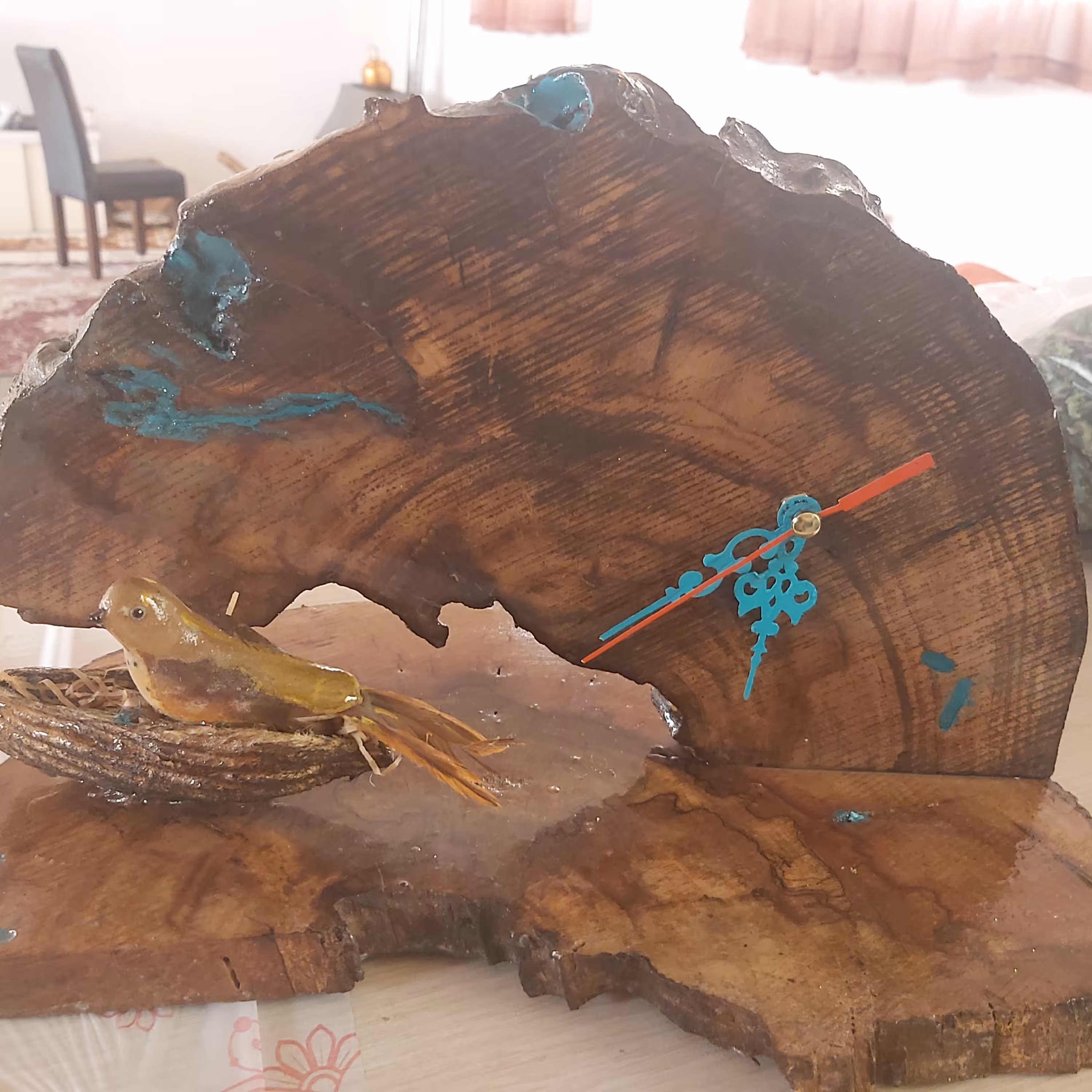 ساعت رومیزی از جنس چوب اسلپ کد 127  بسیار زیبا مخصوص مشتریان مشکل پسن و خاص پسند غیر قابل تکرار کار دست 