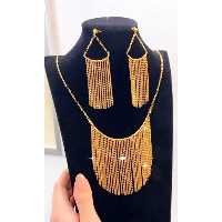 ست بدلیجات استیل مشابه طلا نیم ست،ابکاری طلا،ارسال رایگان،رنگ ثابت تضمینی،مناسب استفاده روزانه ودائم وهدیه،بدلیجات استیل