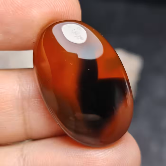  نگین درشت فوق العاده زیبای سنگ عقیق سرخ خاص اصل خراسانی
کد 27250
