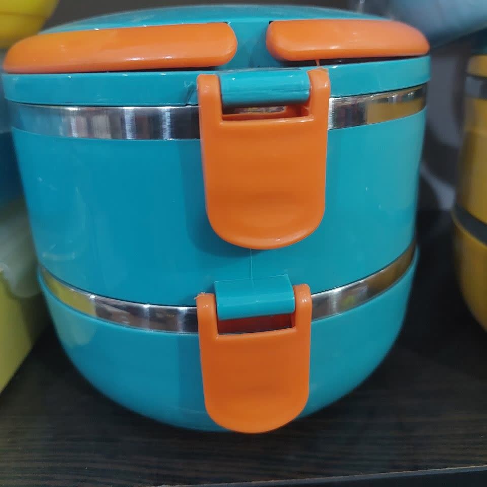 ظرف غذا داخل استیل