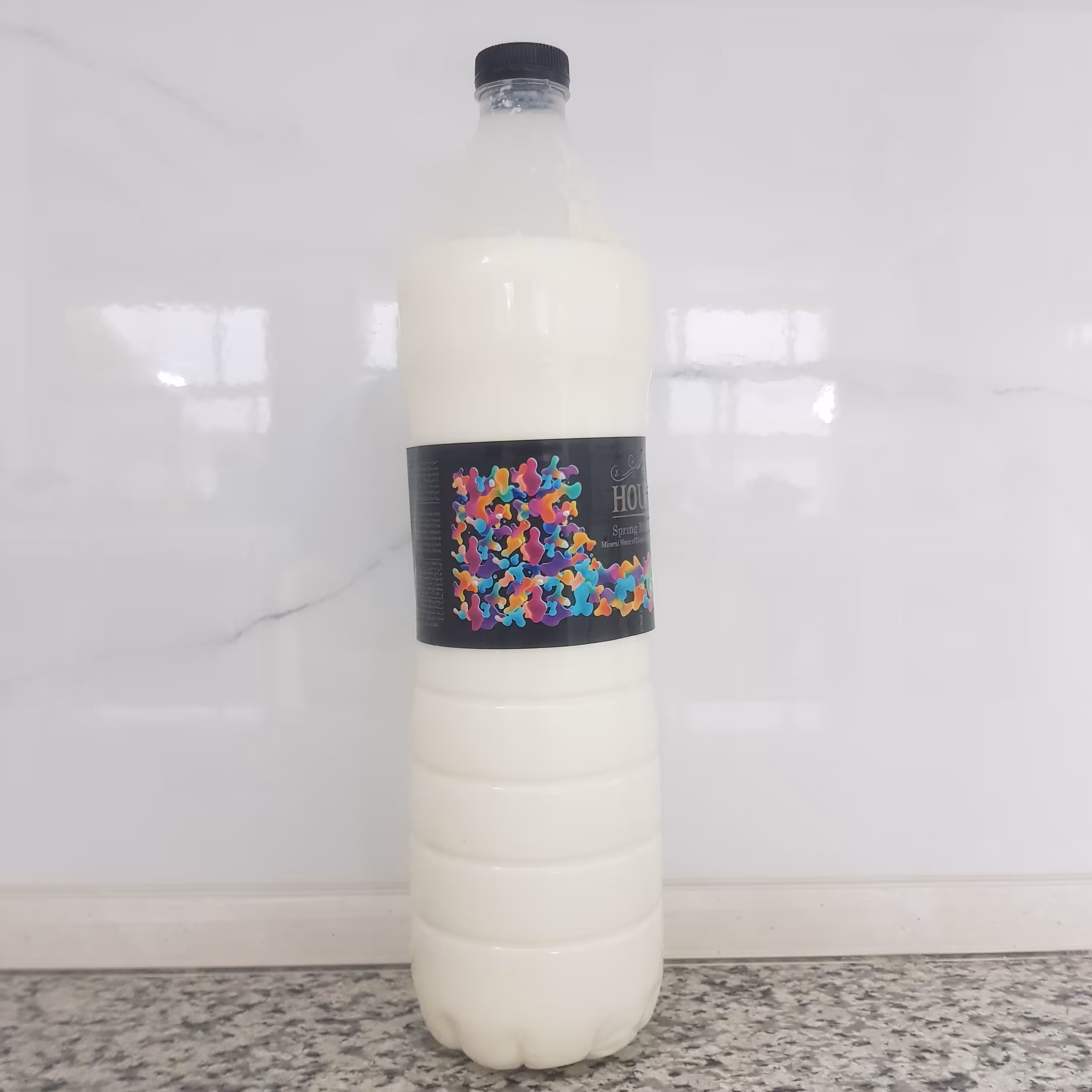 دوغ محلی با شیرگاو یک لیتر و نیم