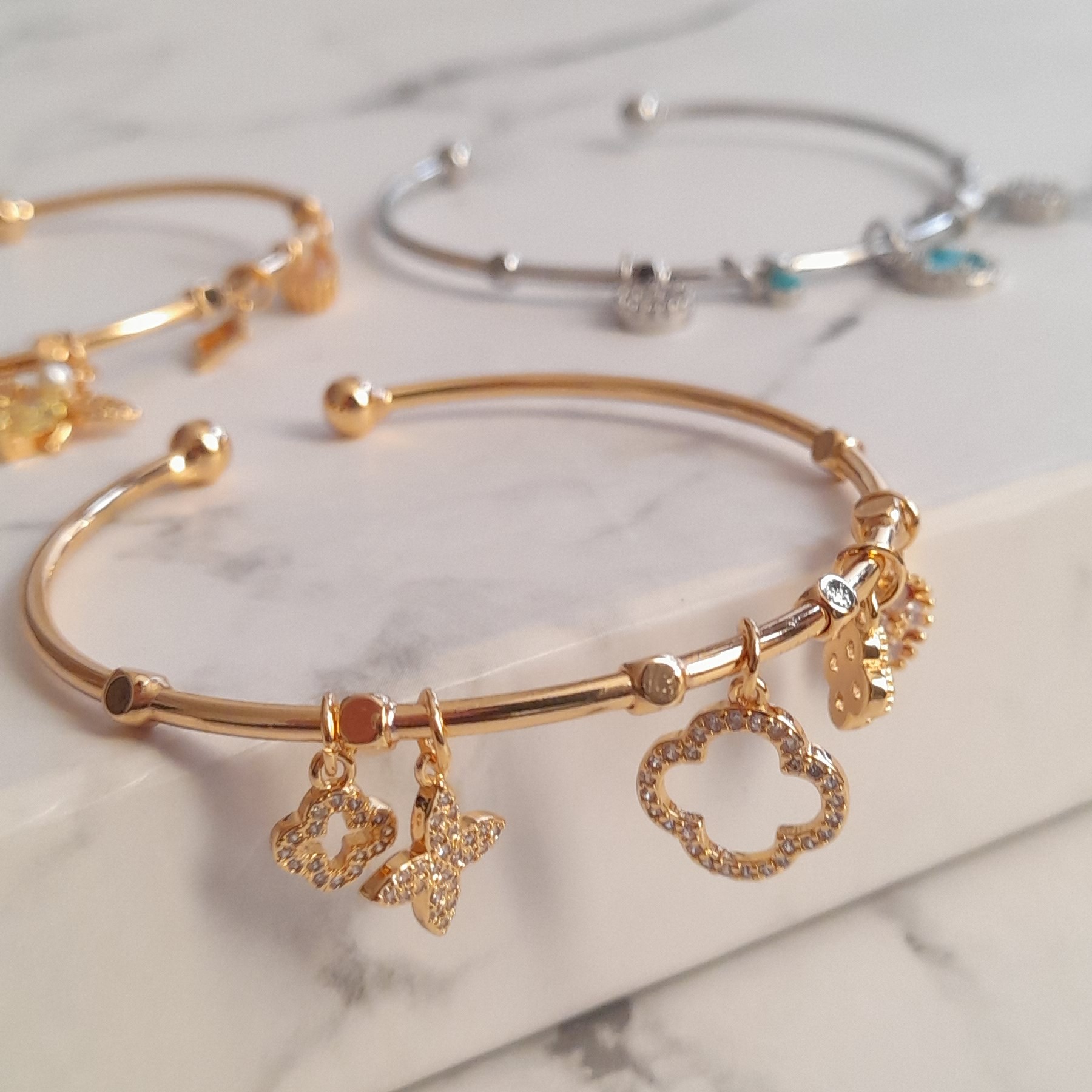 دستبند النگویی دستبند بنگل دستبند ونکلیف دستبند آویزدار النگو النگوی بنگل دستبند پاندورا