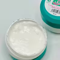مرطوب کننده دست و صورت آیانا