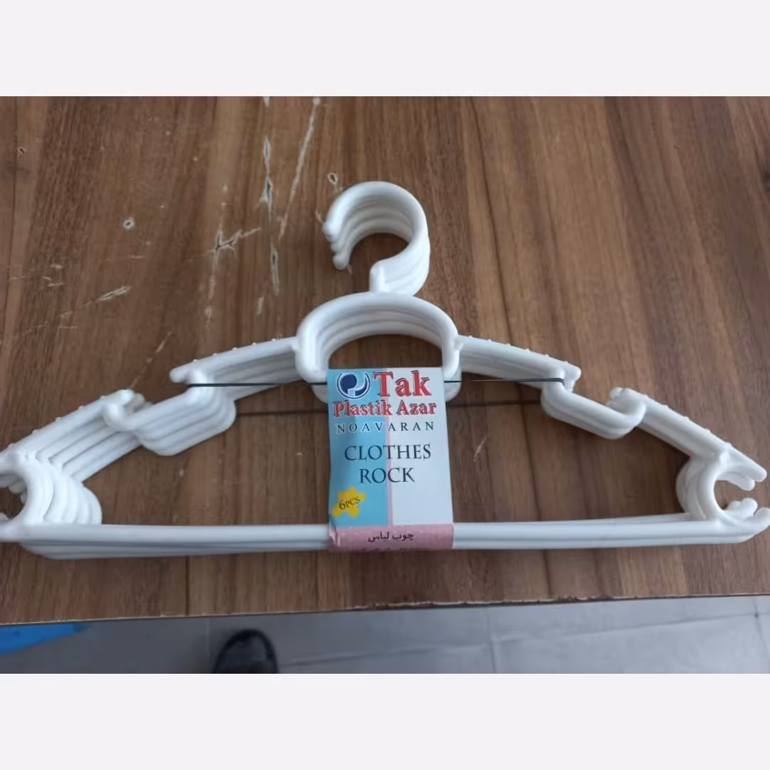 چوب لباسی پلاستیکی بزرگسال 6عددی (پس کرایه)