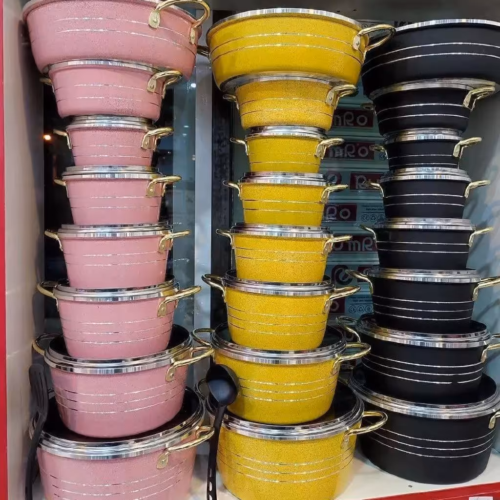 سرویس قابلمه 14پارچه گرانیت فوق سنگین گرانیتی چدن دستیگره طلایی
