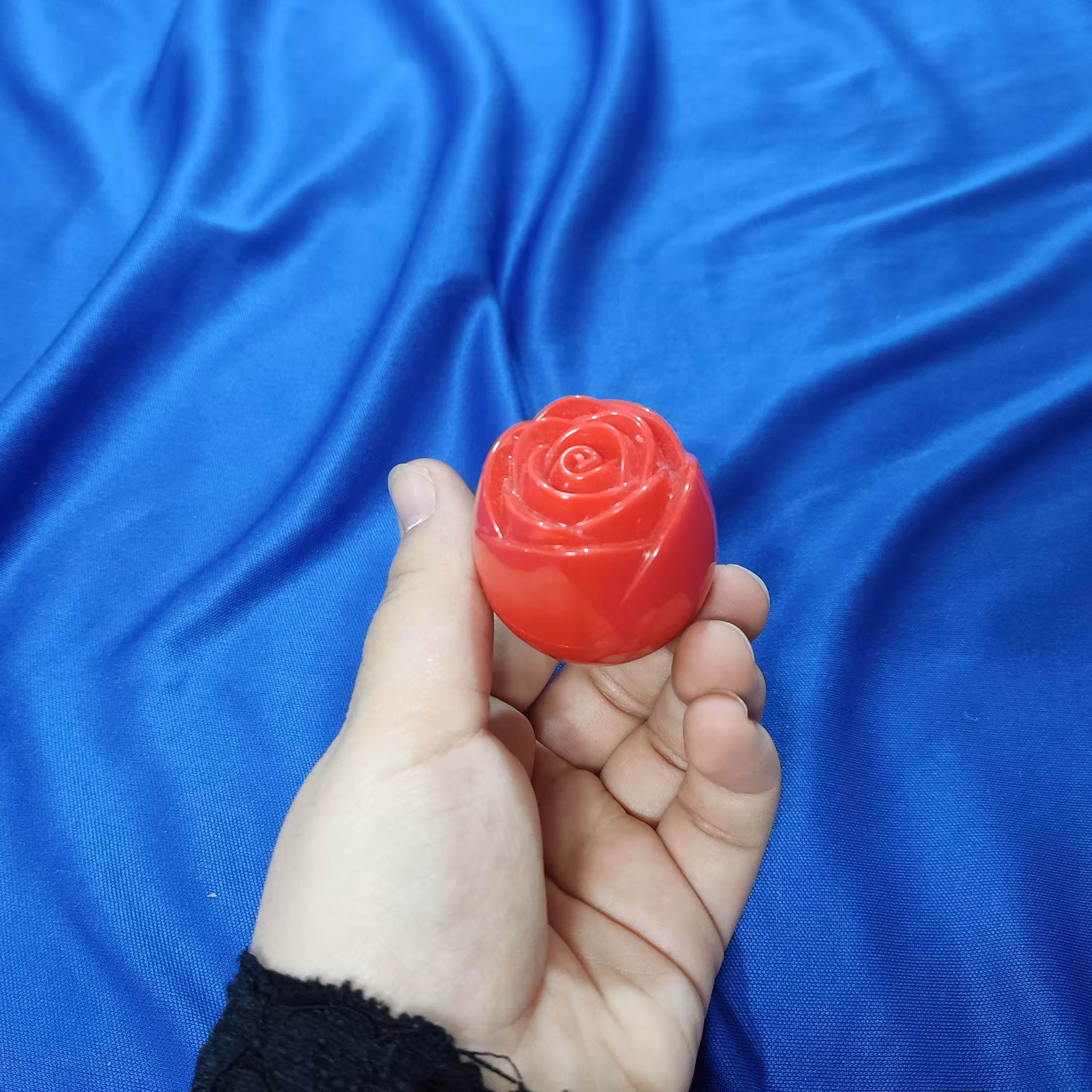 بالم لب طرح گل رز  قرمز  LIP BALM