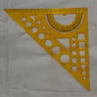 خط کش شابلونی همراه نقاله گونیا و اشکا هندسی با طول20 سانت