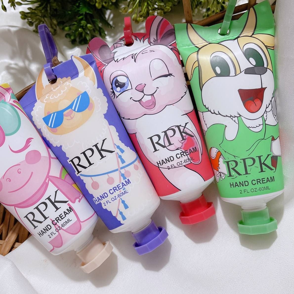 کرم دست فانتزی گیره دار
