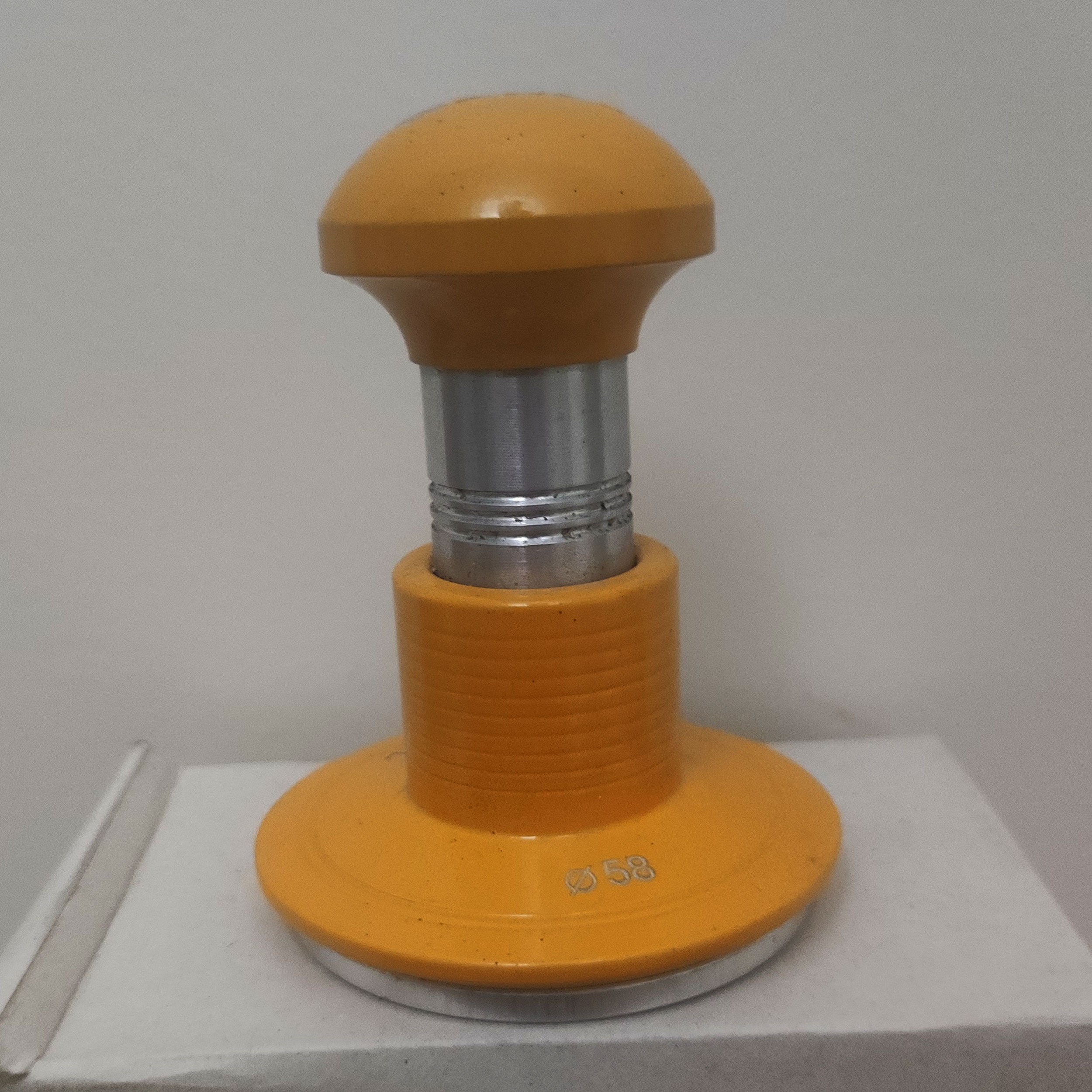 تمپر قهوه مدل فنری سایز 58 زرد با کیفیت عالی