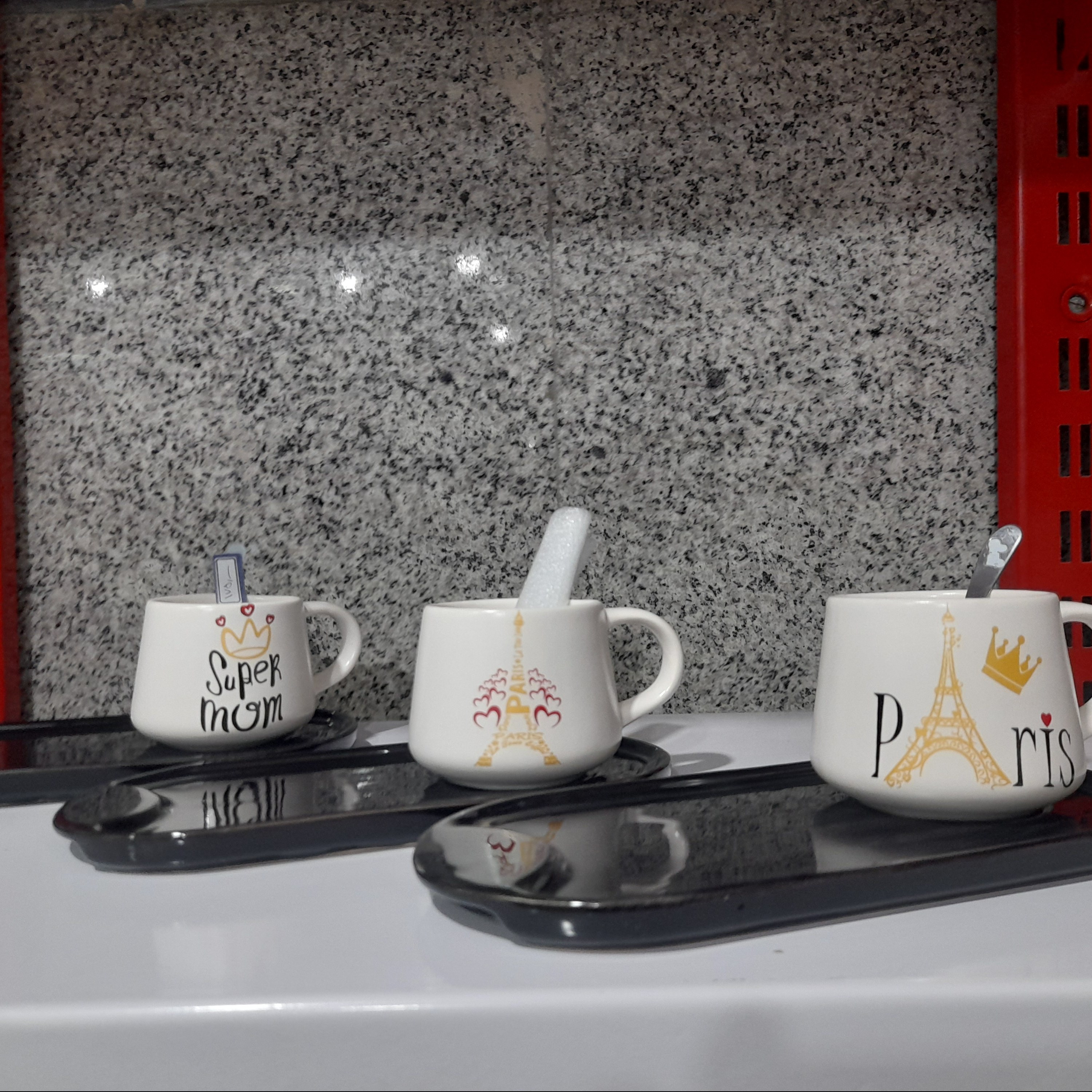 ماگ قاشق دار همراه با پیشدستی  کاروارداتی 