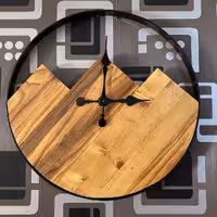 ساعت دیواری