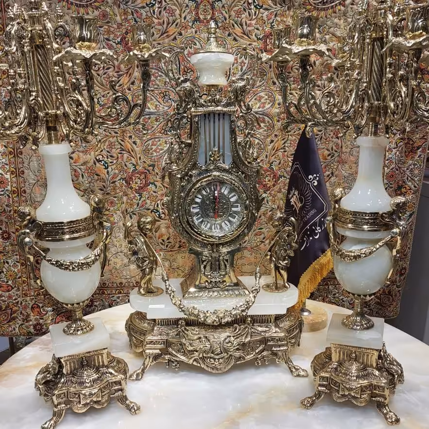 ساعت وشمعدان برنجی برنزی تمام برنج ایرانی (پس کرایه)