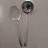 کفگیر و ملاقه طرح یک خطی ماینز مارک واگنر آلمان بسته 2 عددی یک عدد کفگیر و یک عدد ملاقه جنس بسیار عالی 