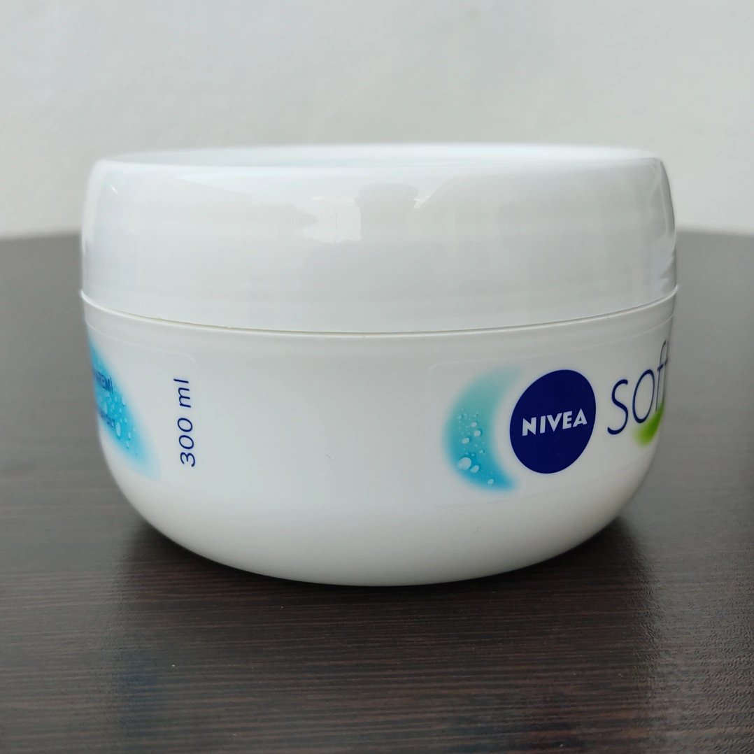 کرم نیوا سافت 200 میل آلمانی (نرم کننده و مرطوب کننده)