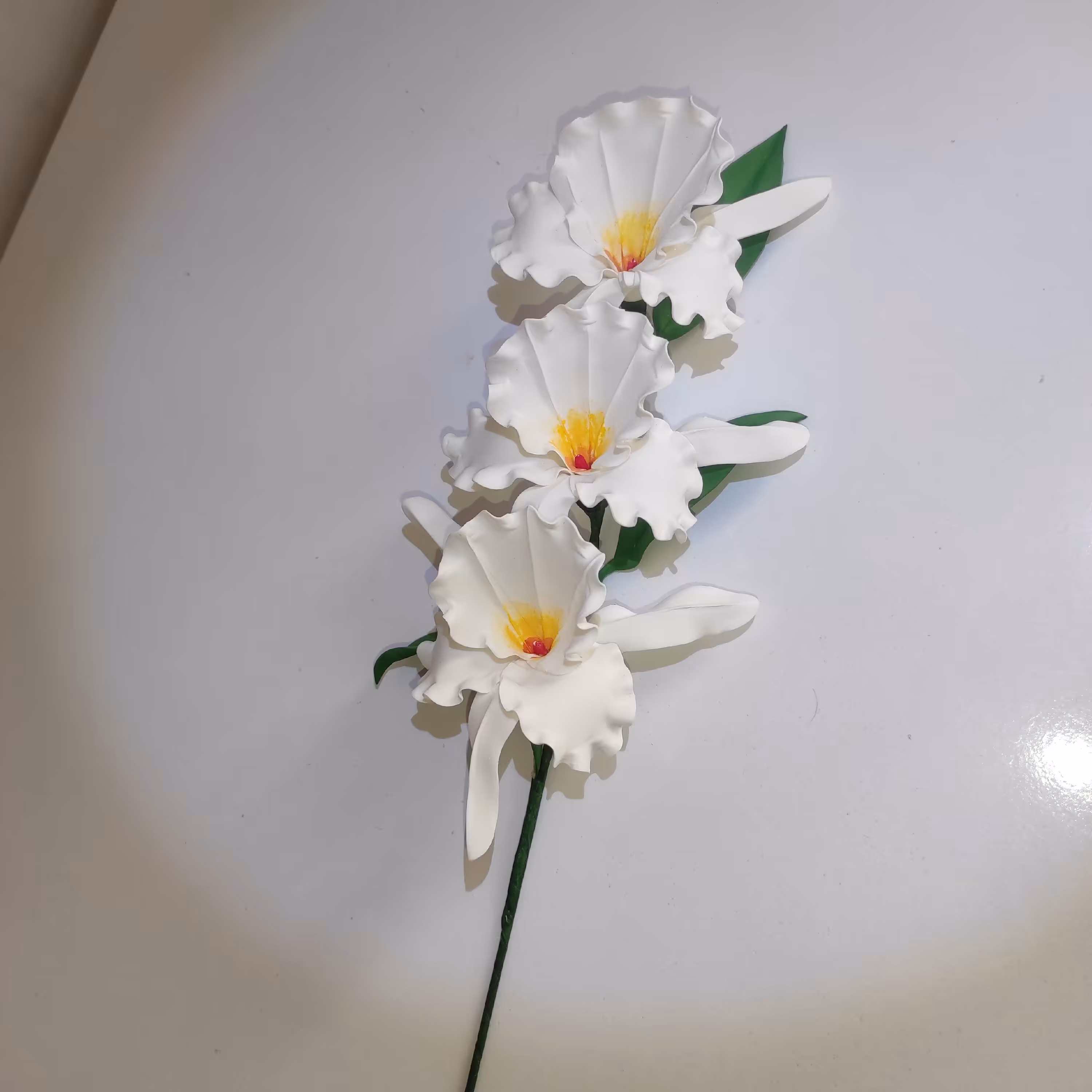 گل مصنوعی  ارکیده سفید
