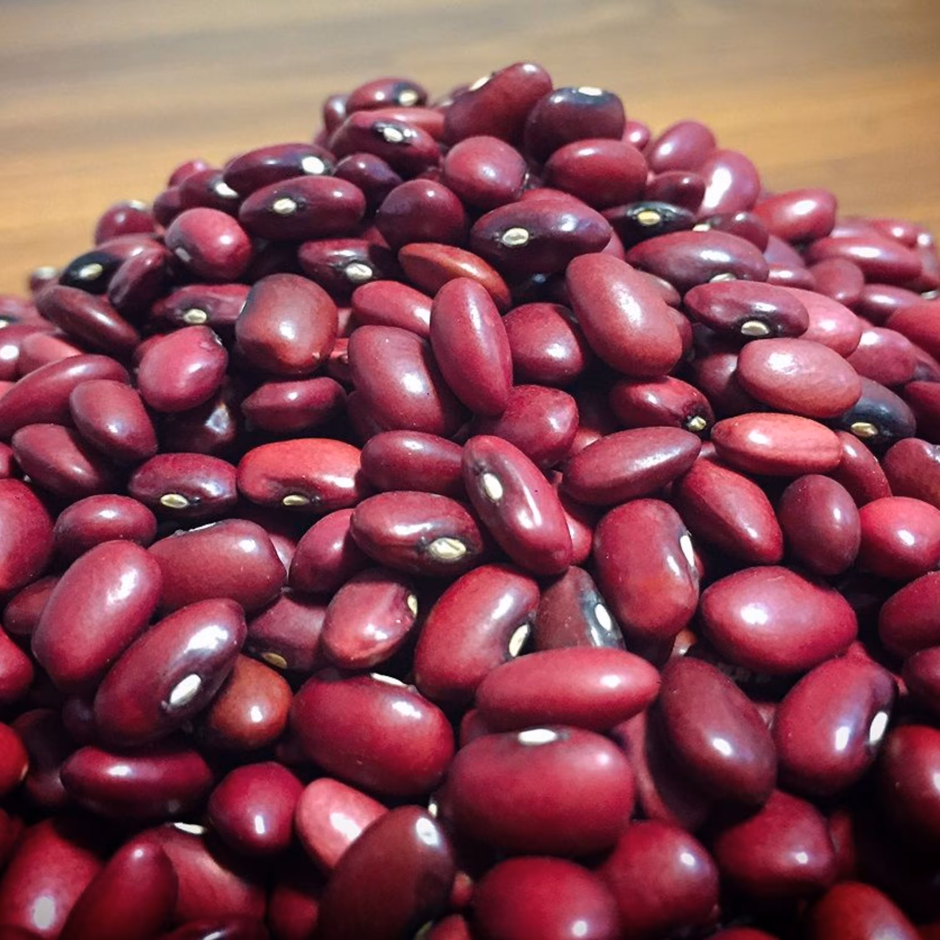 لوبیا قرمز 1 کیلویی چهارمحال و بختیاری(برابری با قیمت مزرعه دار) تمیز و پاک  شده. 10 کیلو به بالا، سفارش پذیرفته میشود 