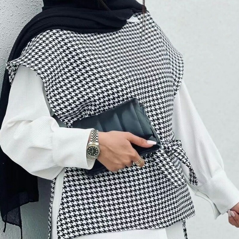 مانتو پاییزه دو تیکه لباس سفید جنس مخمل سوئیت جنس رویه پیردوپل پشمی