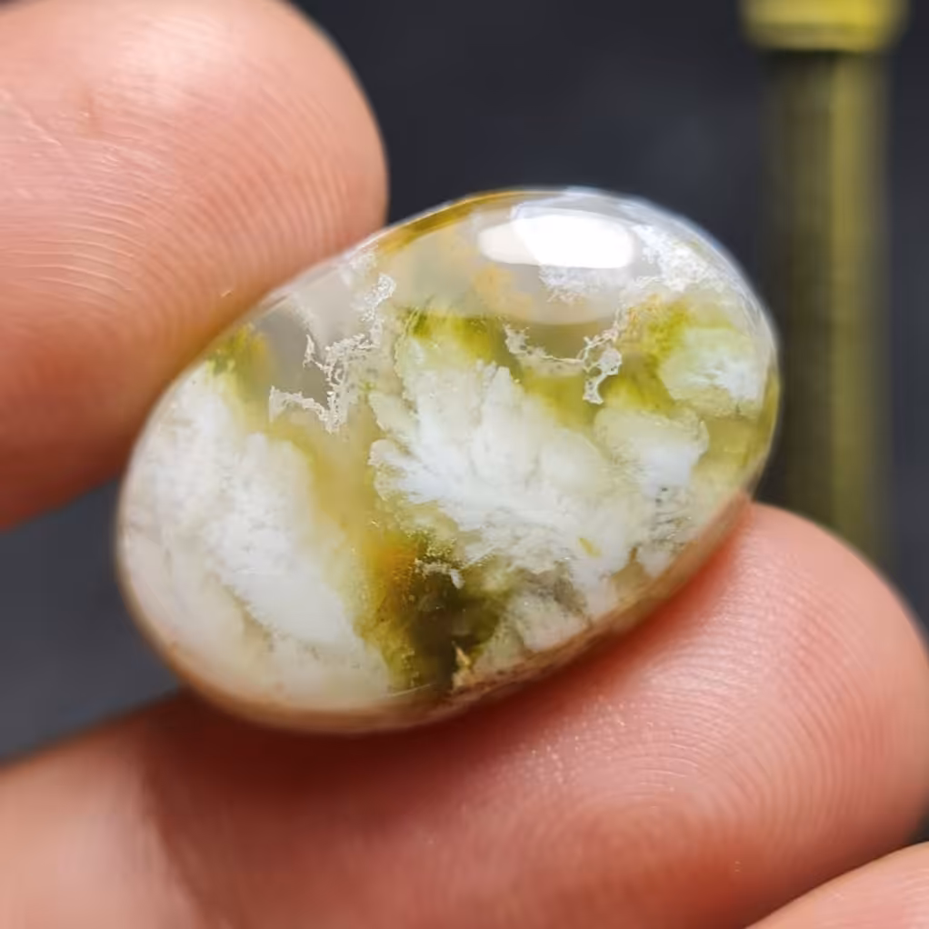 نگین فوق العاده زیبای سنگ عقیق شجر خاص صد درصد طبیعی اصل خراسانی
کد  27444