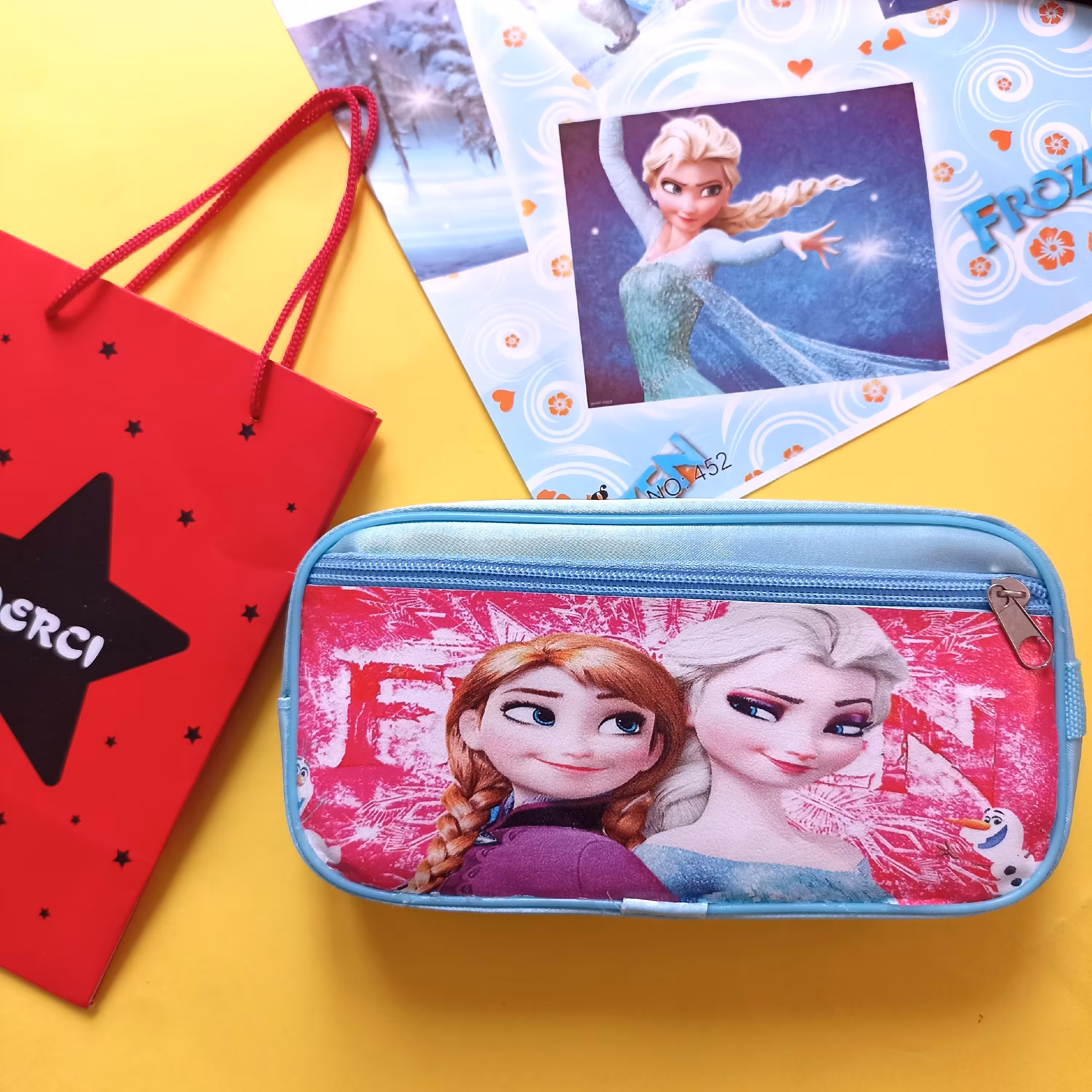 جامدادی السا آنا فروزن دو طرح