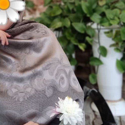 روسری نخ ابریشم ژاکارد دو رو لمه دار
ریشه پرزی کیفیت بی نظیر و متفاوت
سُر نمیباشد
قواره:140