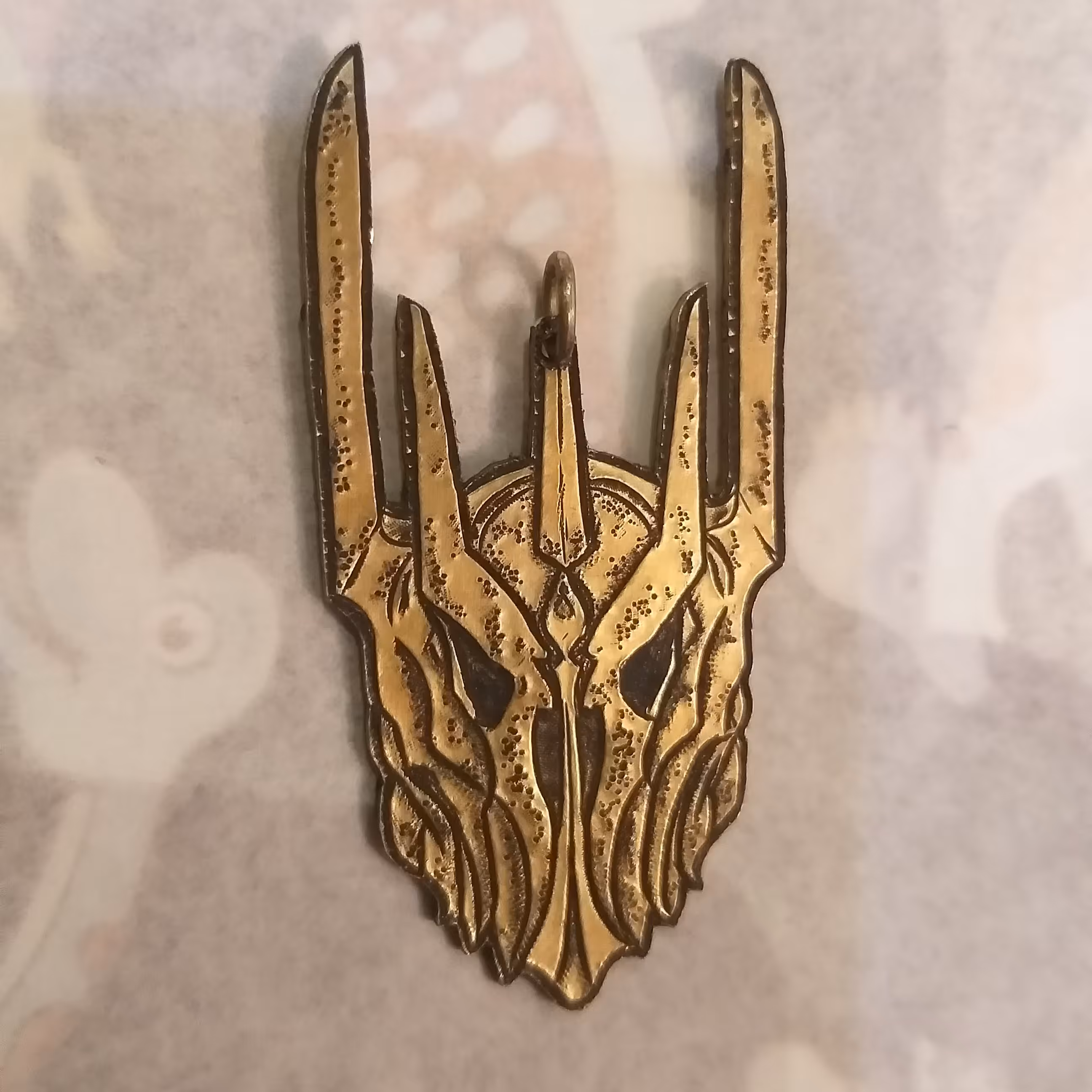 گردنبند دستساز قلمزنی برنجی سر سائرون ارباب حلقه ها