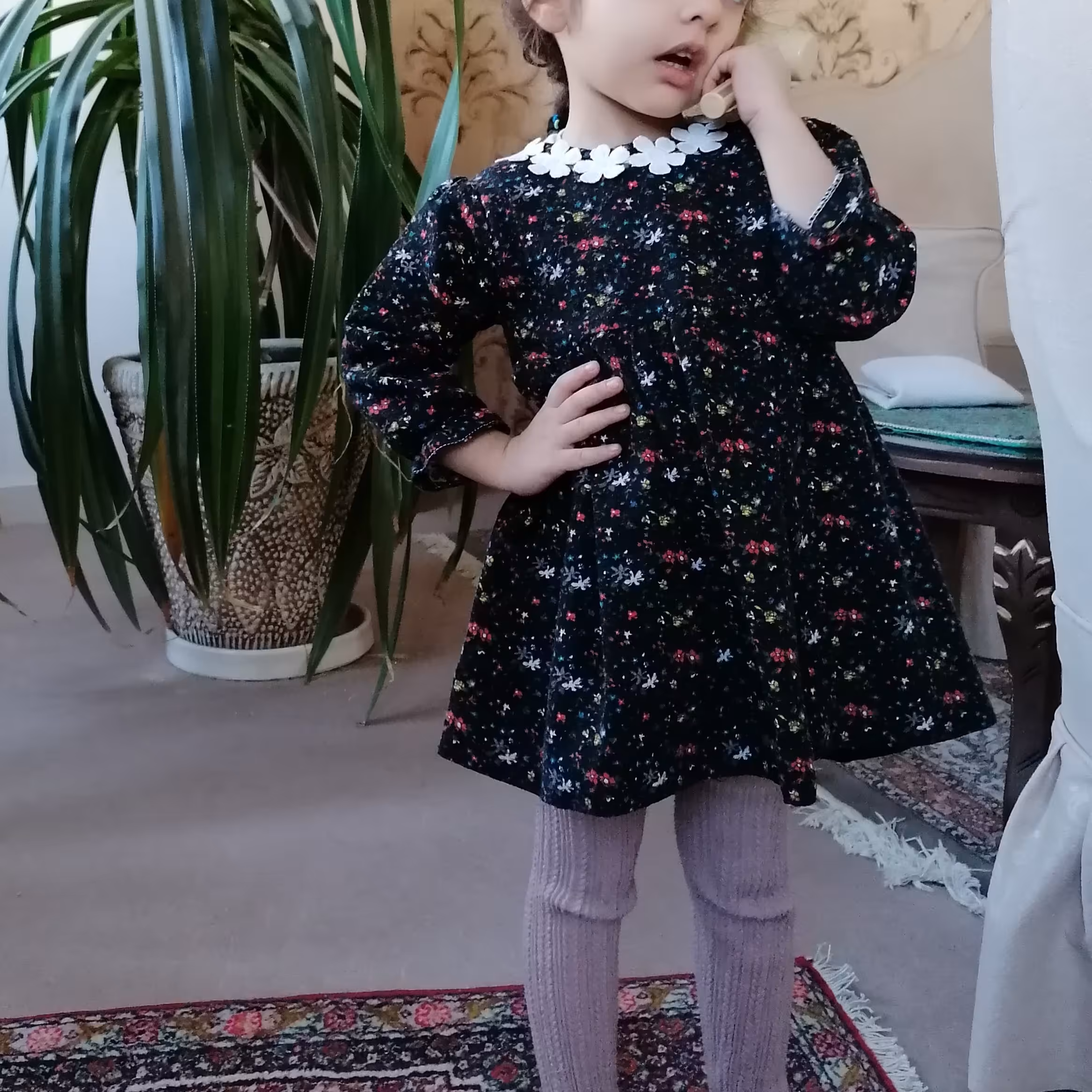 پیراهن دخترانه بچگانه لنین گل گلی مشکی سایز 