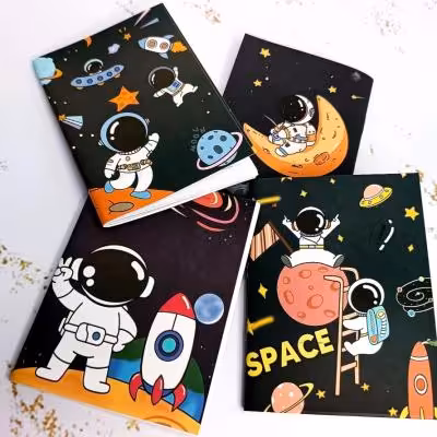 دفترچه پاسپورتی فضانورد