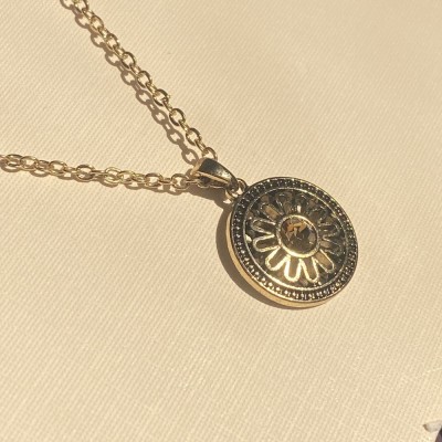 گردنبند سیاه قلم